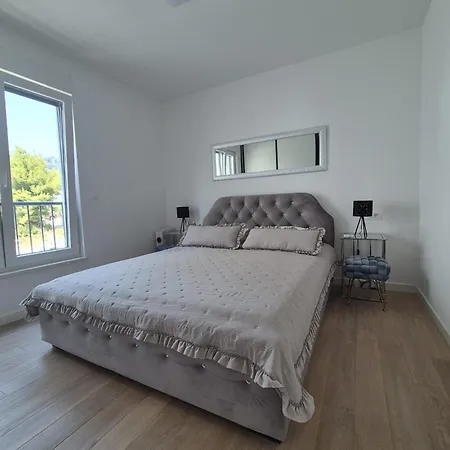 Miami Appartamento Veliko Brdo (Makarska)